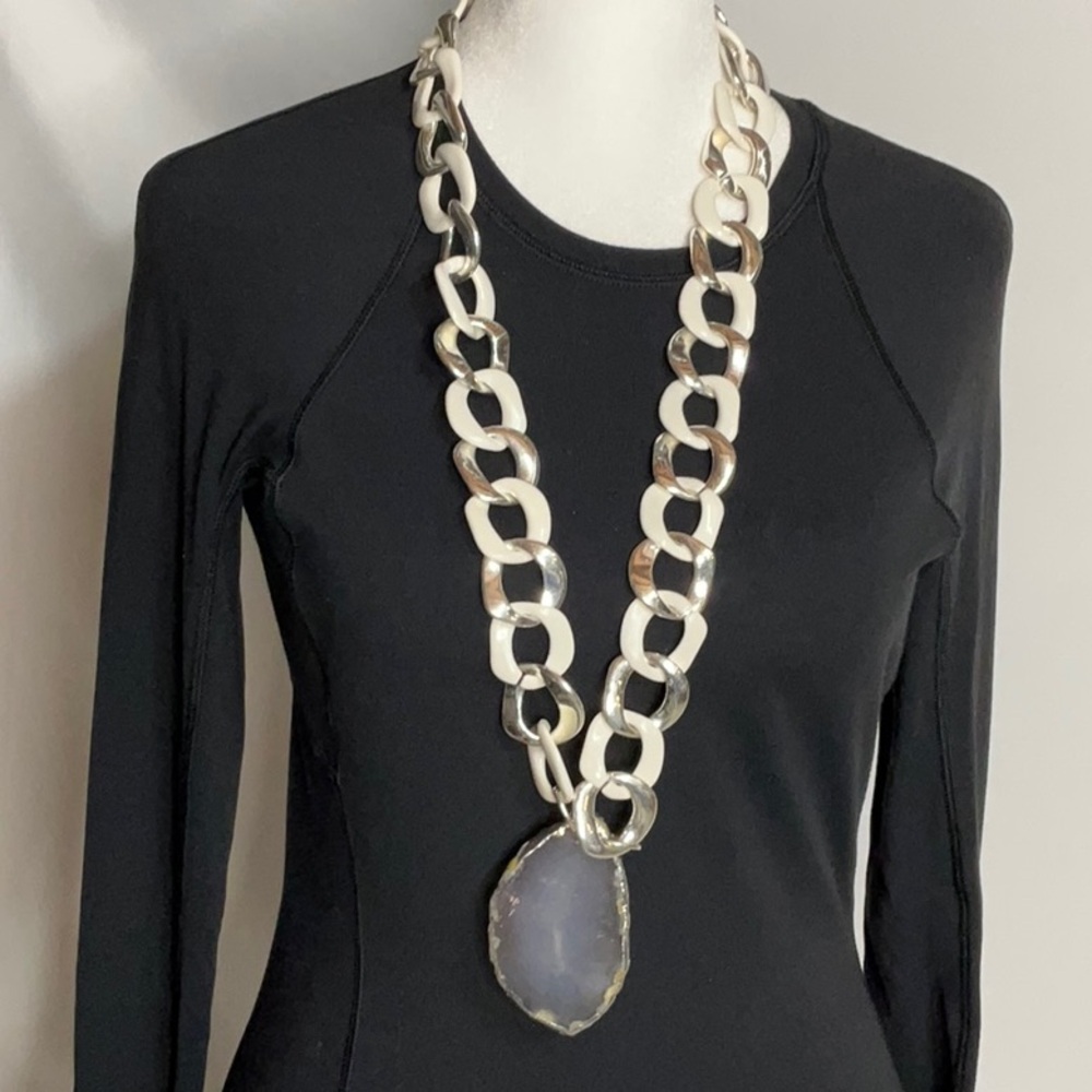 Silver and White Pendant Necklace with Stone